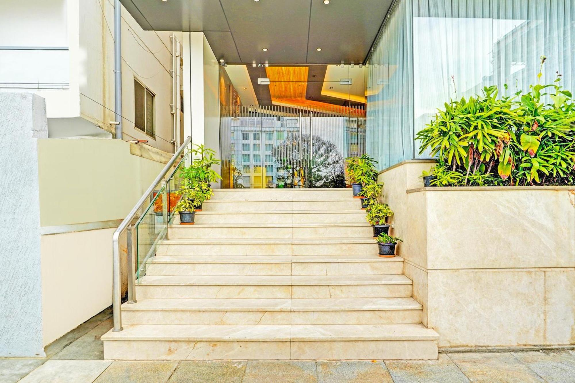 Готель Super Townhouse Indiranagar Бенґалуру Екстер'єр фото